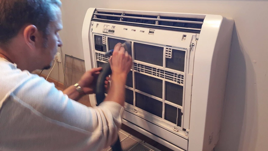 Õhksoojuspumba hooldus