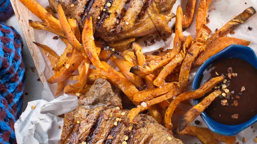 Maitseb hea ja ei riku figuuri. 