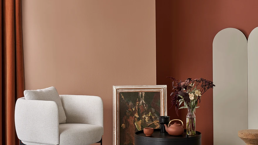 Punast savi meenutav aasta värvitoon Terracotta N405.