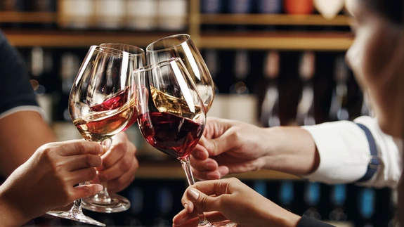 Lahja alkohol ei ole tingimata tervisele vähem kahjulik kui kange alkohol.