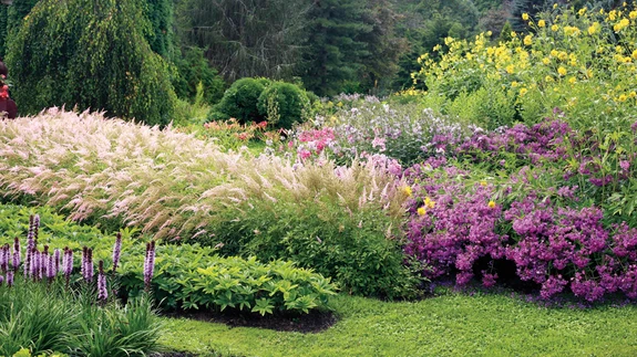 Aasta aed 2016: Milvi ja Neeme Murka koduaed Luual paistab silma mitmekesise taimestiku ning eriilmeliste, kuid tervikuks seotud aiaosadega.