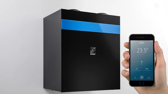 Eestis toodetud Airobot koos käepärase mobiilirakendusega.