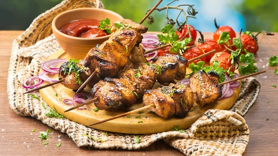 Tomatimarinaadis šašlõkk.