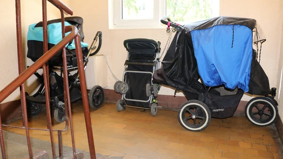 Kõige sagedamini on Päästeameti inspektorite sõnul trepikodades just lapsevankreid, jalgrattaid ja vana mööblit.