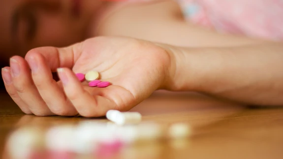 Kodus ei tohiks aktiivsütt anda teadvushäirega inimesele, kes ei püsi ärkvel ega suuda korralikult neelata.