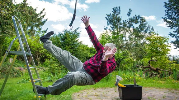 Aiatööd näivad mõnikord päris ohtlikud olevat.