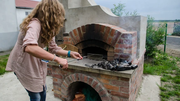 Suvel on õues palju mõnusam süüa teha.