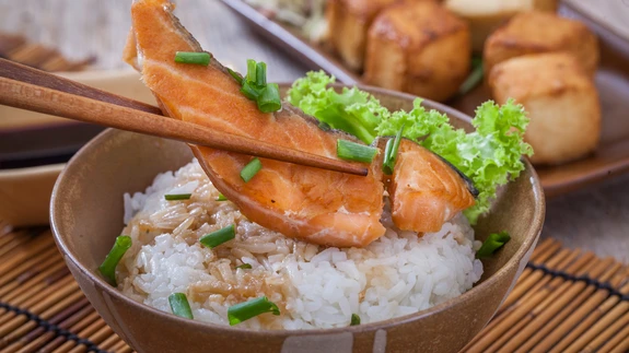 Grillitud kala riisiga