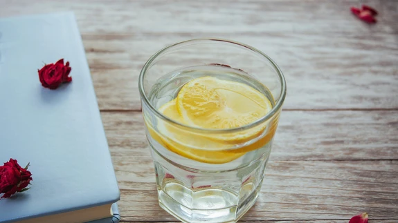 Sidruniga vesi on organismile igati kasulik.