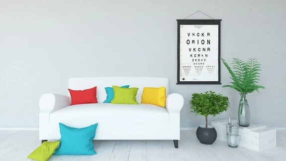 Põhjamaiselt heledale kodule lisavad värvilist vunki padjad. Ja kuidas pääseb mõjule roheline vaasis!