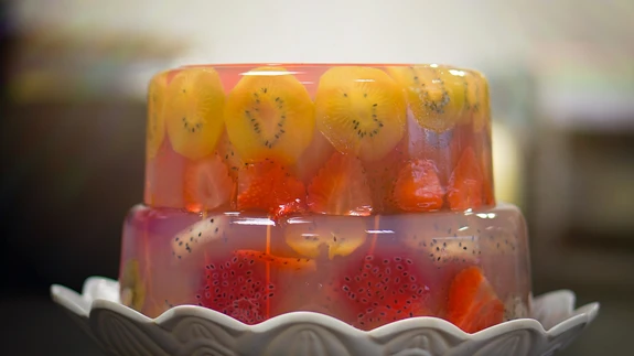 Puuvilja-vahuveinitarretis.