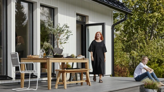 Kaunis ja hooldatud terrass kutsub seal aega veetma. 