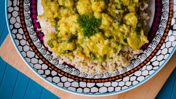 Läätse-kookose karri