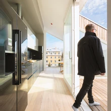 Rõdud on avatud päikesele.