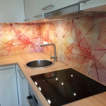 Foto trükitakse UV-printeriga otse klaasi tagaküljele.