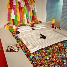 Kodu üheks ööks Lego majas