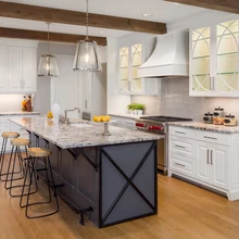 Klaasustega köögikapid